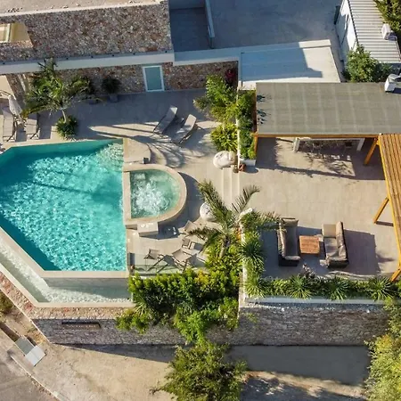 빌라 Venezia Luxury Living Villas,