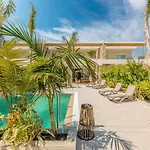 Venezia Luxury Living Villas, 别墅 法里拉基
