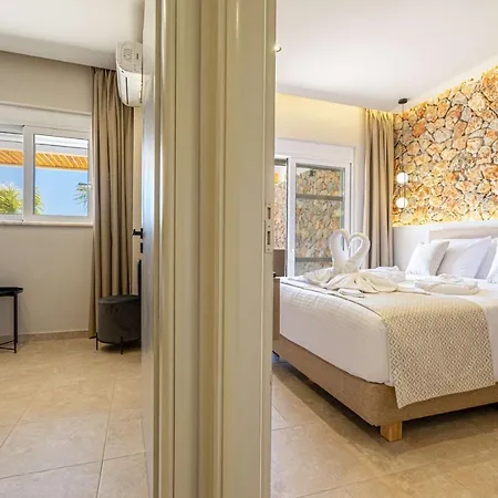 Venezia Luxury Living Villas, * ファリラキ