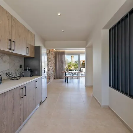 Venezia Luxury Living Villas, *