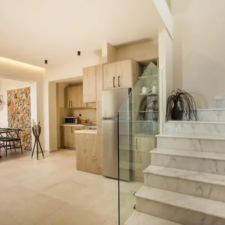 Villa Venezia Luxury Living Villas, *
