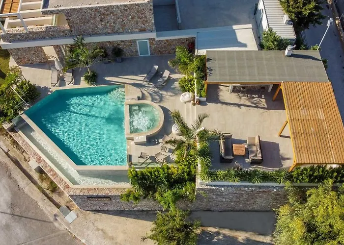 Villa Venezia Luxury Living Villas,