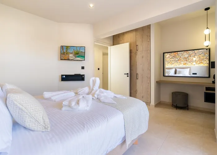 Villa Venezia Luxury Living Villas,