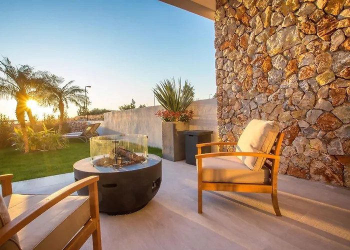 Venezia Luxury Living Villas, Villa Faliráki